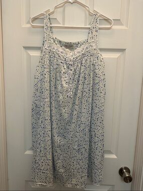 Kim Rogers White Floral Nightgown with Blue Print